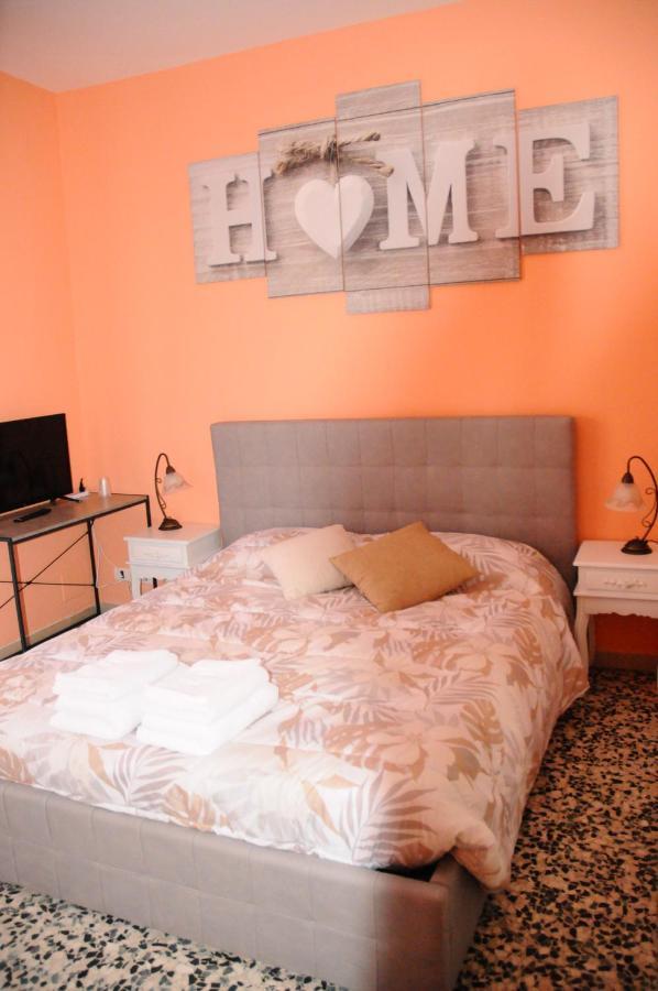 Andrea Affittacamere E B&B Solignano Nuovo Exteriér fotografie