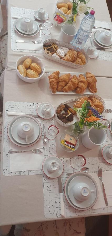Andrea Affittacamere E B&B Solignano Nuovo Exteriér fotografie